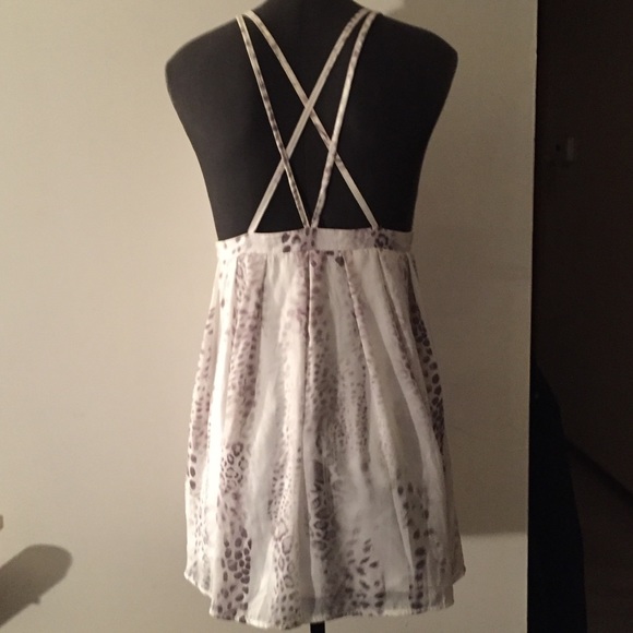 Oh My Love Dresses & Skirts - NWT cross back leopard dress